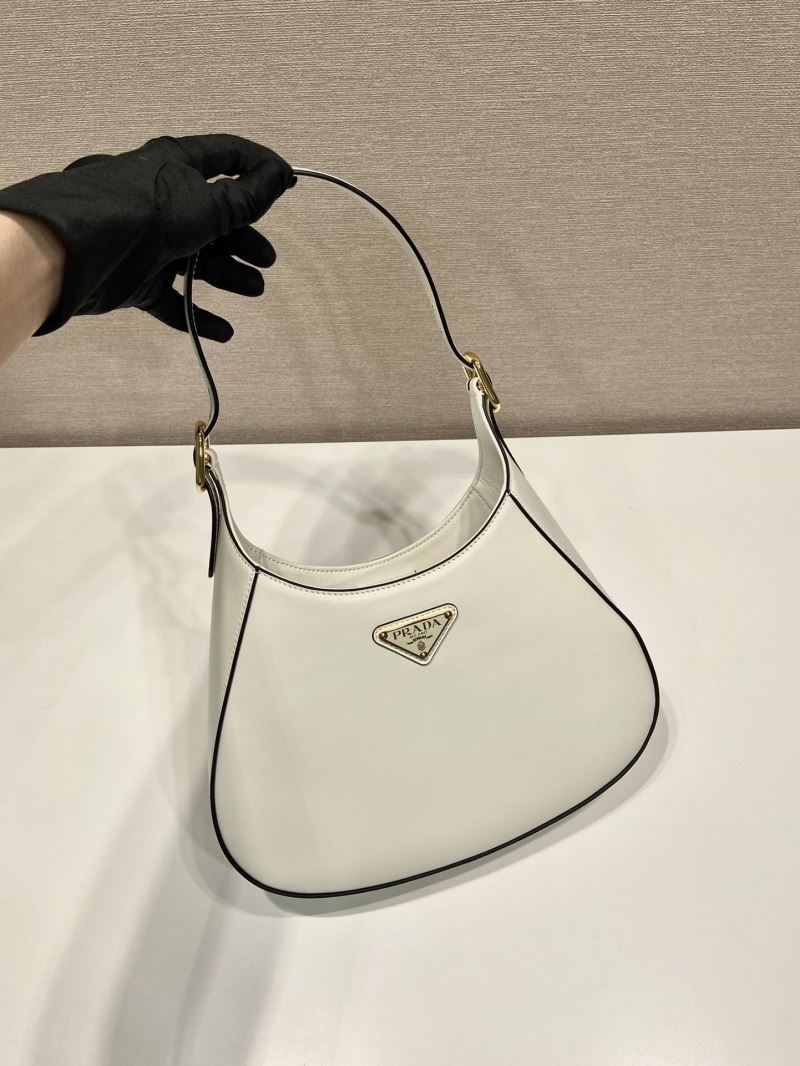 Pra*a cleo bags